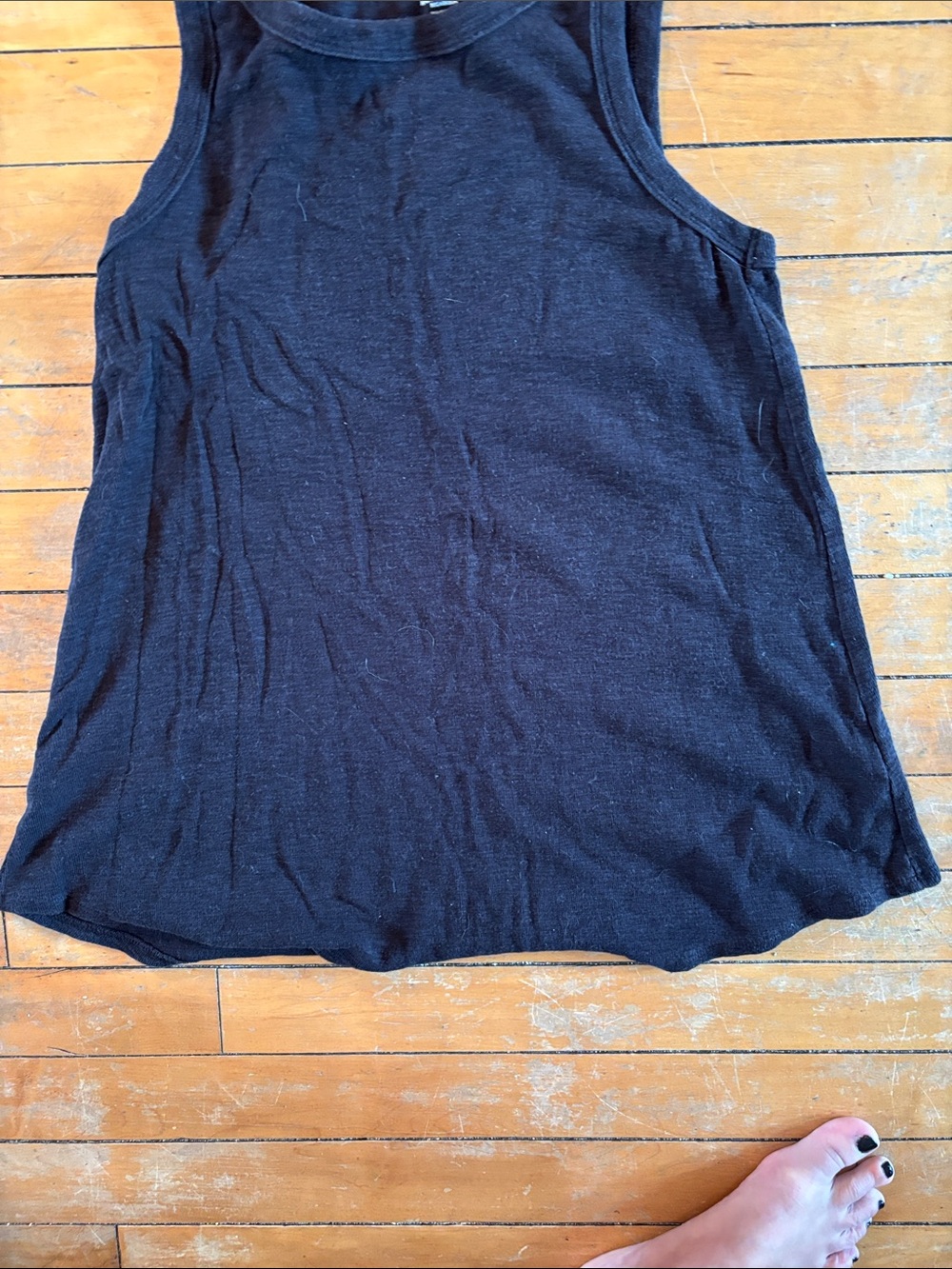 Black Ribbed Tank Top - Picture 3 of 4